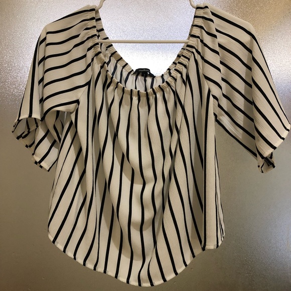 Black & white striped off the shoulder top - Picture 1 of 4